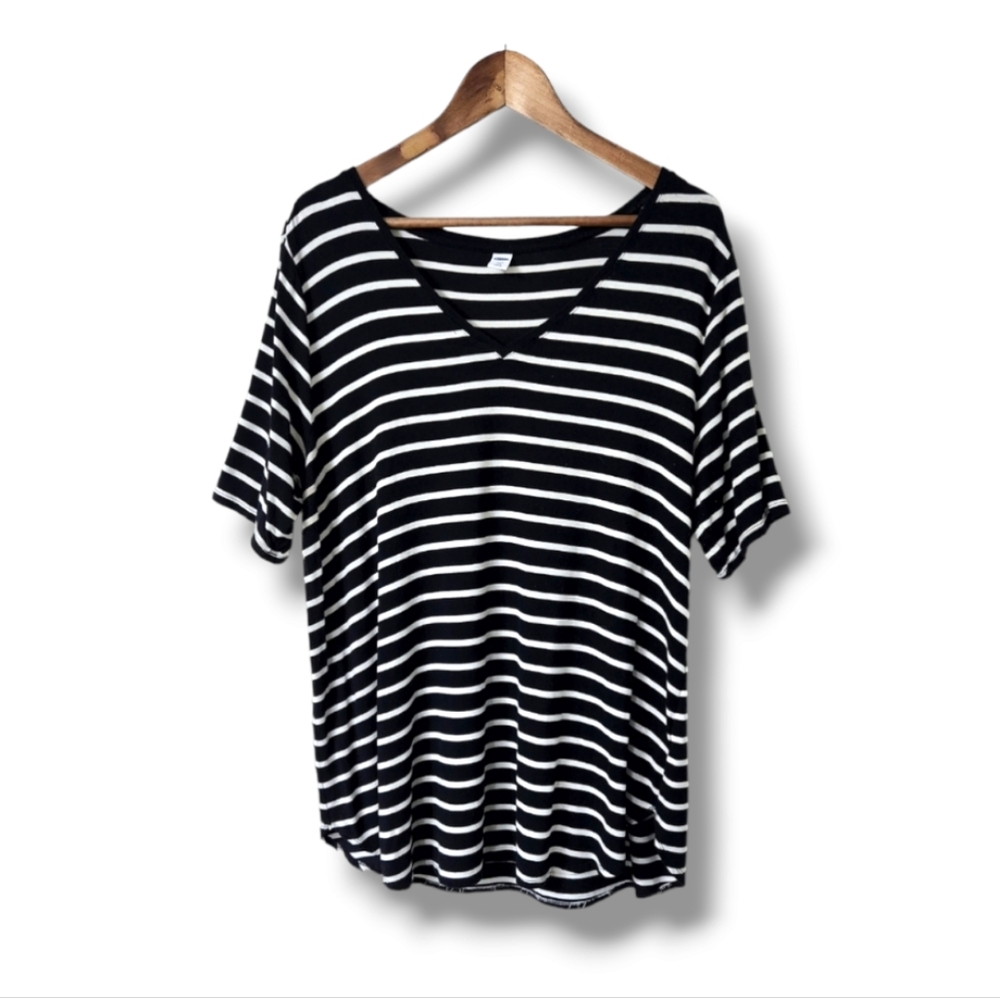 Old Navy Striped V-neck Short Sleeve Tee | Women's 1X